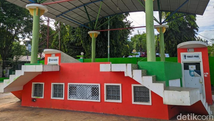 Toilet Rp 700 Juta di Parepare