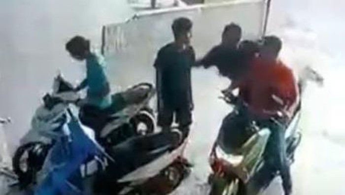 Video yang menyebut anggota Polres Binjai menjebak warga terkait narkoba viral di medsos. Begini penjelasan kapolres. (Screenshot video viral)