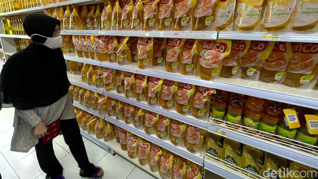 Mendagnya Diganti, Segini Harga Minyak Goreng di Alfamart & Indomaret 24 Juni 2022