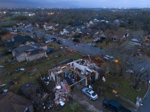 Badai Terjang Texas AS, 7 Tewas-100 Terluka