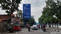 Pantauan detikJabar, Selasa (22/3/2022) pagi, di lokasi tersebut, billboard yang berisikan baliho ucapan selamat itu sudah dicopot. Belum diketahui siapa yang mencopotnya.  