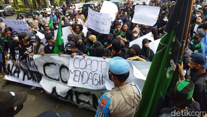 demo copot mendag