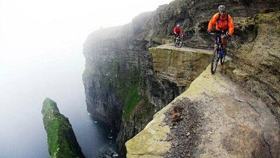 Foto Menakutkan dari Ketinggian, Jangan Lihat Kalau Acrophobia