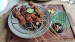 Sate Rembiga dan Garang Asam Sedap Kreasi Chef Chandra Yudasswara