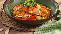 Garang Asam Labuan Rasa yang merupakan olahan ikan kakap merah yang diguyur kuah segar garang asam. Foto: detikFood/Seribu Rasa