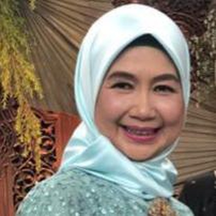 Idayati, adik kandung Jokowi