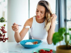 Aturan Makan Nasi untuk Diet, Cara Tetap Langsing tanpa Harus Setop Karbo