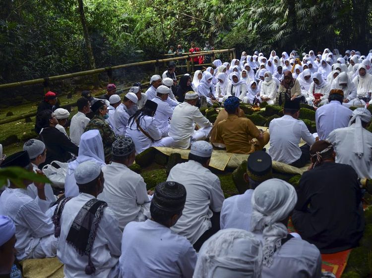 Jelang Ramadhan, Warga Ciamis Bersihkan Diri Lewat Tradisi Nyepuh