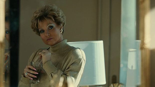 Jessica Chastain saat tampil di film The Eyes of Tammy Faye.