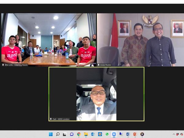 Kala Menteri BUMN Erick Thohir Sapa Tim Bulutangkis Indonesia