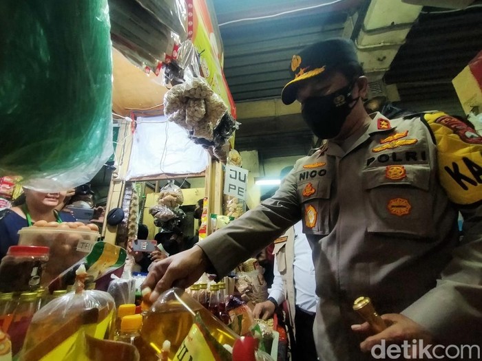 Kapolda Jatim Irjen Nico Afinta
