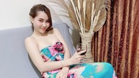 Kar Katherine memang dikenal sebagai model dengan image seksi. (Foto: dok. Instagram @kar_katherine)