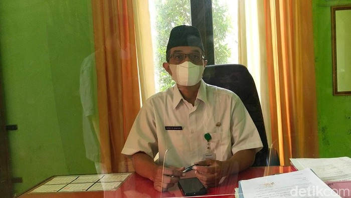 Kepala KUA Banjarsari Arbain Basyar.