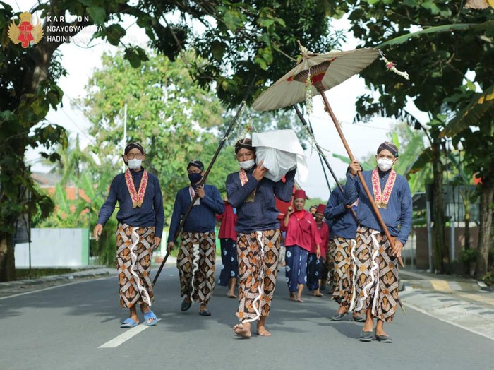 Keraton Jogja gelar tradisi Kuthomoro Jelang Bulan Puasa, Maret 2022.