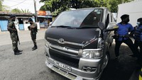 Mereka memantau distribusi BBM agar tidak terjadi kerusuhan.