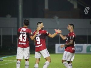 Momen Laskar Tridatu Selangkah Lagi Juara Liga 1 Usai Kalahkan MU