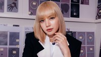 Gaya elegan nan mewah Lisa BLACKPINK. (Foto: dok. Instagram @jc.babin)