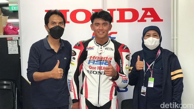 Mario Aji Pembalap Moto3