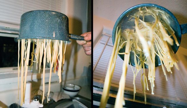 7 Momen Masak Spaghetti yang Gagal Ini Bikin Tepuk Jidat