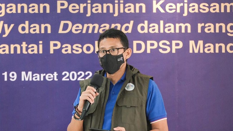 Menprekraf Sandiaga Uno Menprekraf Sandiaga Uno