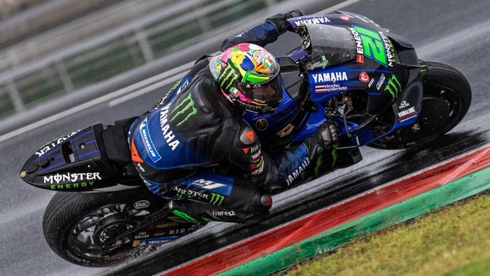 LOMBOK, INDONESIA - MARCH 20: MotoGP rider Franco Morbidelli #21 of Italy and Monster Energy Yamaha MotoGP™ competes during the MotoGP Grand Prix of Indonesia at Mandalika International Street Circuit on March 20, 2022 in Lombok, Indonesia. (Photo by Robertus Pudyanto/Getty Images)