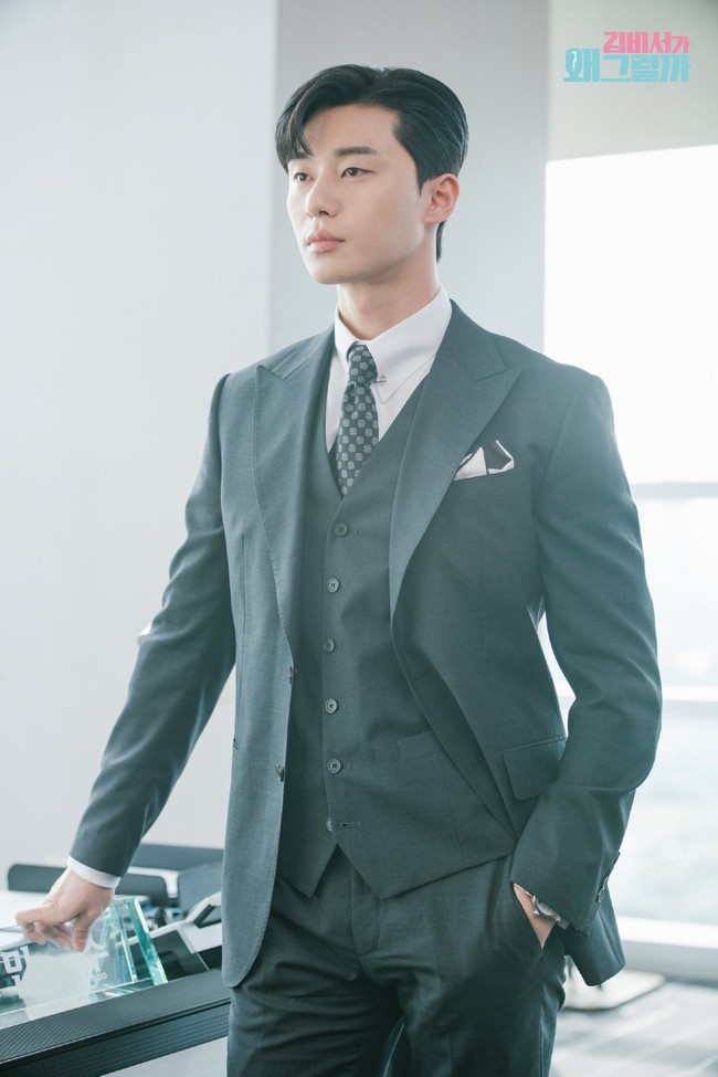 Park Seo JoonDebut Park Seo Joon yang dikenal sebagai aktor drakor di Hollywood juga sangat dinantikan. Apalagi ia akan bermain dalam sekuel Captain Marvel berjudul The Marvels bersama para pesohor, seperti Brie Larson dan Zawe Ashton. Laporan terbaru menyebutkan pemain Itaewon Class itu akan berperan sebagai Noh-Varr yang biseksual. Foto: Dok. Instagram