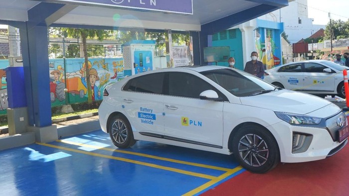 PLN Siapkan 20 Mobil Listrik untuk Operasional Delegasi ETWG G20