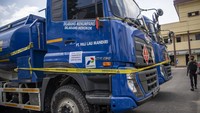 Polda Sumatera Selatan bersama BPH Migas mengamankan barang bukti Bahan Bakar Minyak (BBM) solar oplosan sebanyak 108 ton dan  6 truk tangki pengangkut solar industri. Selain itu, polisi menangkap enam orang tersangka yang merupakan pekerja yang melakukan pengoplosan solar industri dicampur minyak mentah ilegal.
