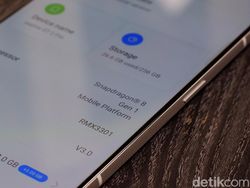 Unboxing Realme GT 2 Pro, Ditenagai Snapdragon 8 Gen 1 Harga Rp 9 Jutaan