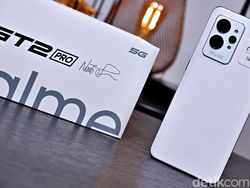 Unboxing Realme GT 2 Pro, Ditenagai Snapdragon 8 Gen 1 Harga Rp 9 Jutaan