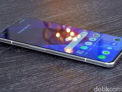 Unboxing Realme GT 2 Pro, Ditenagai Snapdragon 8 Gen 1 Harga Rp 9 Jutaan