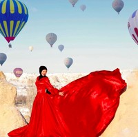 Setelah dari Paris, Ricis dan Ryan melanjutkan liburan mereka ke Turki. Adik dari Oki Setiana Dewi itu melakukan pemotretan di Cappadocia. Foto: dok. Instagram/@riaricis1795