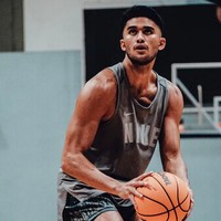 Sabda Ahessa diketahui berkuliah di University of Notre Dame, Sydney, Australia, untuk mendalami ilmu politik. Namun, hobinya bermain basket membuat dia menjadi atlet olahraga tersebut. Inilah aksi Sabda saat bermain basket. (Foto: Instagram/@sabdaahessa)