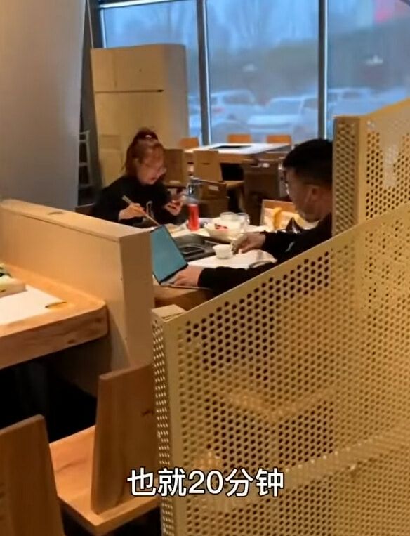 Terjebak di restoran hotpot