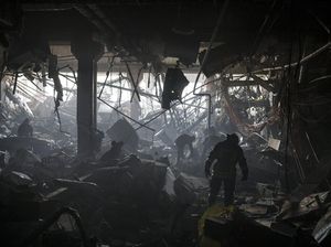 Presiden Ukraina Minta Paus Fransiskus Jadi Penengah Demi Akhiri Penderitaan