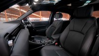 Interior dari All New Honda HR-V kental dengan suasana hitam. Untuk varian RS dan SE sudah dilengkapi fitur panoramic glass. Foto: Honda Prospect Motor