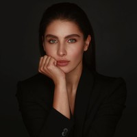 Suaminya sendiri yang pernah jadi perdana menteri terkaya mengatakan istrinya tidak melarikan diri untuk kabur tapi melahirkan di luar negeri. Semua uangku ada di bank-bank Ukraina, aku tidak mengambilnya, kata sang suami, Igor Kotvitsky.Foto: Facebook Anastasia Kotvitska