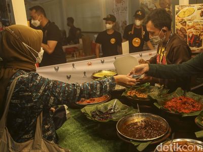 Serunya Hunting Jajanan Khas Nusantara di Pameran Inacraft
