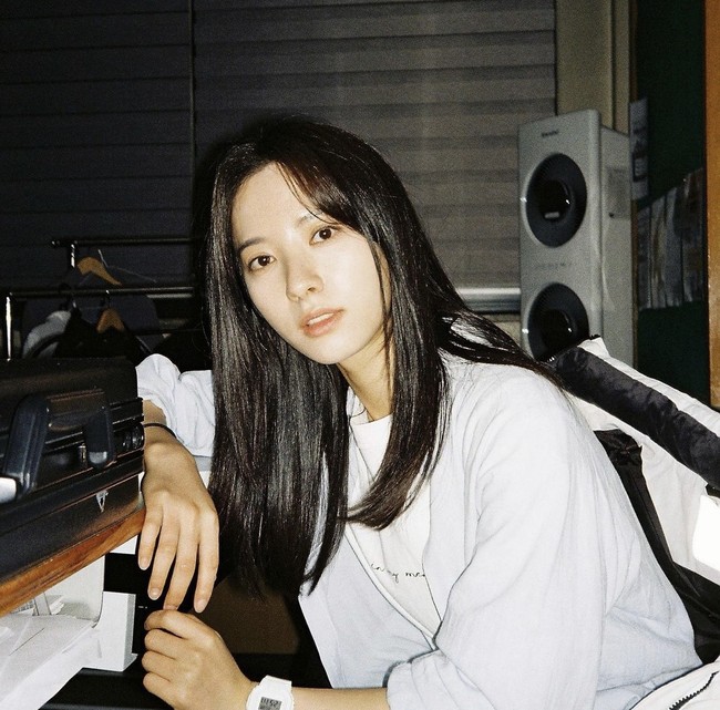 Tahun 2017 menandai debut aktingnya. Aktris 26 tahun itu menjadi lawan main Cha Eun Woo dalam drama Korea Hit the Top. Foto: dok. Instagram @bn_95819