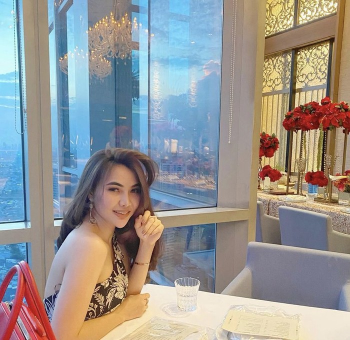 Ini Kar Katherine, Model Cantik Penggemar Steak yang Disebut ‘Bini Muda’ Hotman Paris Ini Kar Katherine, Model Cantik Penggemar Steak yang Disebut ‘Bini Muda’ Hotman Paris