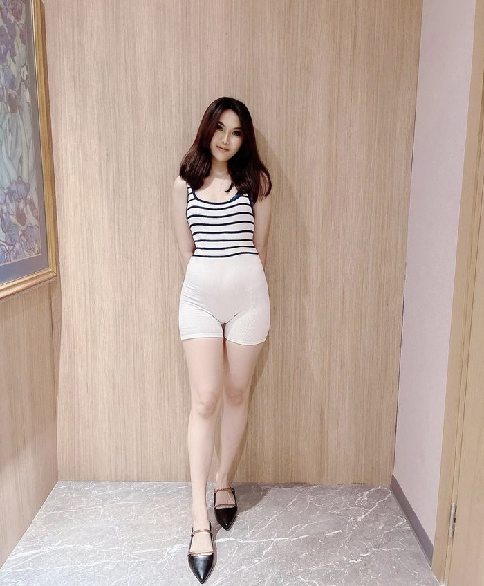 Ini Kar Katherine, Model Cantik Penggemar Steak yang Disebut βBini Mudaβ Hotman Paris Ini Kar Katherine, Model Cantik Penggemar Steak yang Disebut βBini Mudaβ Hotman Paris