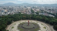 Untuk mengenang peristiwa tersebut dibangunlah Monumen Bandung Lautan Api di Taman Tegallega. Monumen ini memiliki tinggi 45 meter dan sisi sebanyak 9 bidang. (ANTARA FOTO/Raisan Al Farisi)  