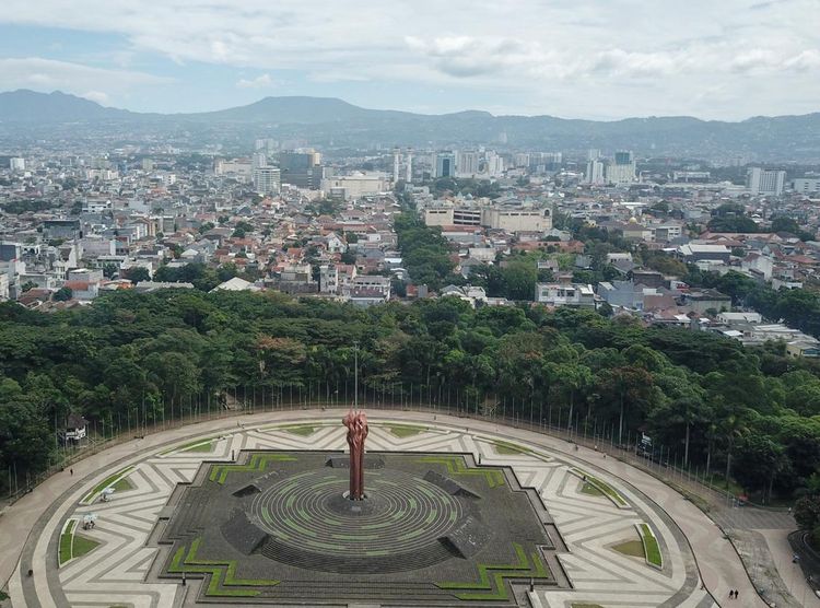 Mengenang Peristiwa 76 Tahun Bandung Lautan Api di Taman Tegallega
