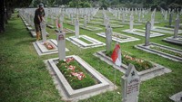 Seperti diketahui, peristiwa Bandung Lautan Api yang terjadi pada 23 Maret 1946 silam. Dalam peristiwa itu Kota Bandung memanas usai dibakar oleh warga agar kawasan tersebut tak diduduki oleh sekutu sekaligus untuk mempertahankan kemerdekaan Indonesia yang diproklamirkan pada tahun 1945 atau setahun sebelumnya. (ANTARA FOTO/Raisan Al Farisi)  