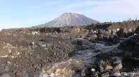 Tetap Siaga! Semeru Kembali Luncurkan Guguran Awan Panas Sejauh 4 KM