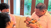 Atta Halilintar ikut mengabadikan momen tersebut. Foto: Instagram