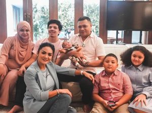 Raul Lemos Kasih Hadiah ke Putri Atta-Aurel, Apa Itu?