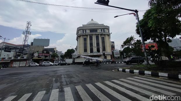 Lampu lalu lintas sempat mati