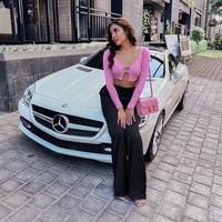 Penampilan baru Millen Cyrus mendapat beragam reaksi dari netizen. Tak sedikit yang menilai kalau wajahnya justru terlihat aneh dan memintanya untuk berhenti operasi plastik.  Foto: Instagram/@millencyrus