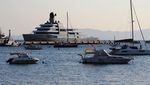 Penampakan 2 Kapal Super Mewah Abramovich yang Berlabuh di Turki